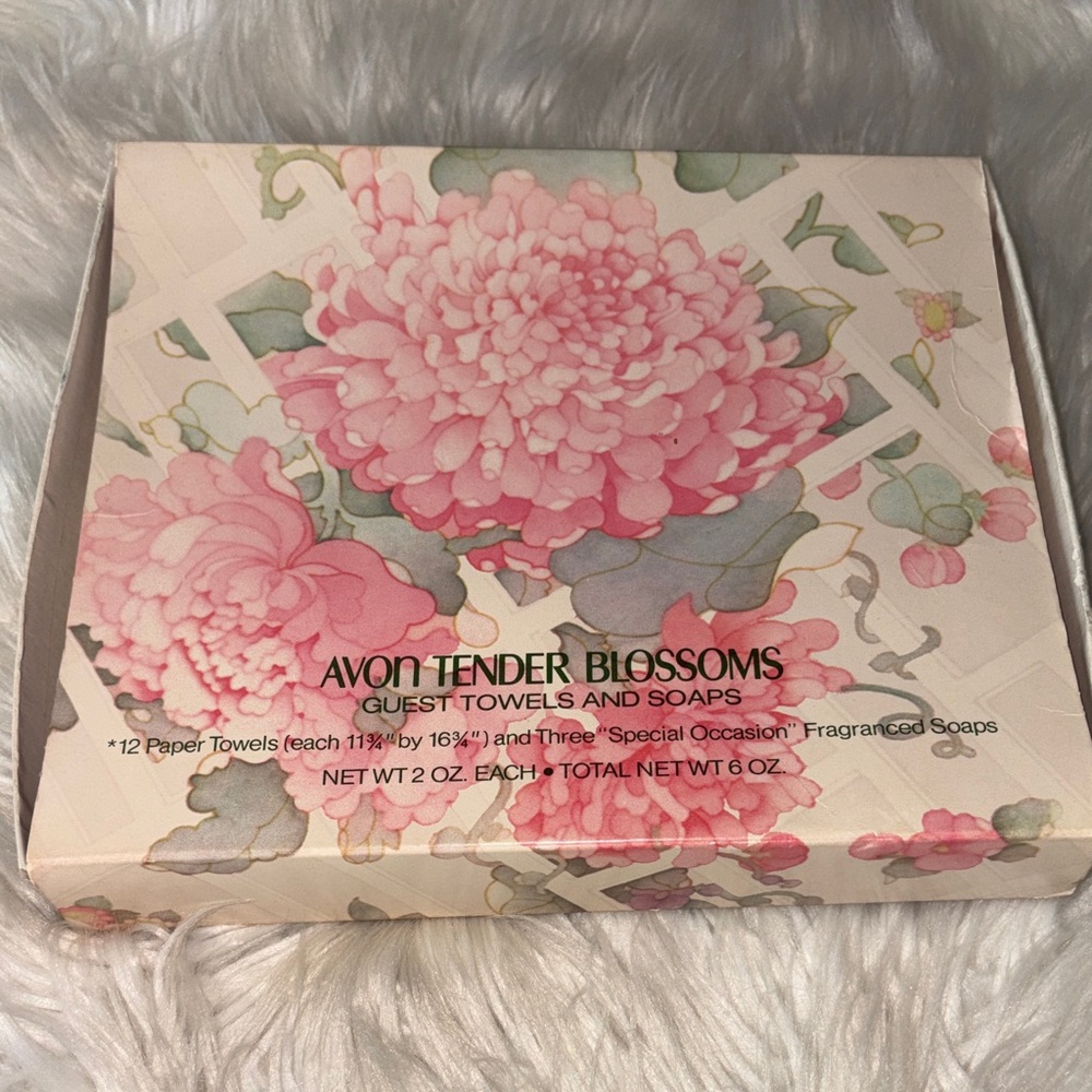 Avon Tender Blossoms Set - Pink and Green